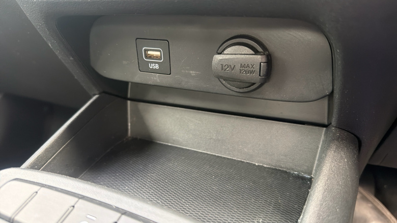 Hyundai i10 1.0 MPi SE Connect 5dr Petrol Hatchback